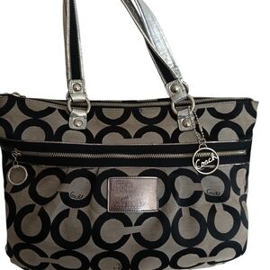 Coach Poppy Black and Op Art Patterned Tote